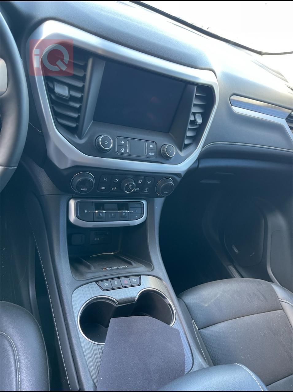 GMC Acadia